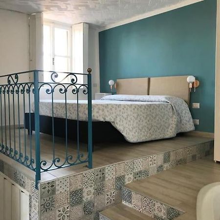 ויג'באנו Romantico Monolocale Con Vista Sulla Torre מראה חיצוני תמונה