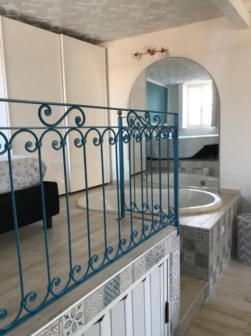 ויג'באנו Romantico Monolocale Con Vista Sulla Torre מראה חיצוני תמונה